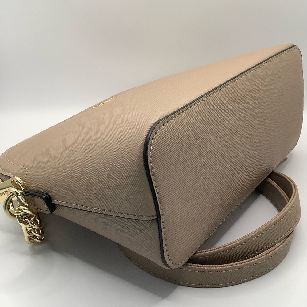 NWT Steve Madden Camel Dome crossbody. - Picture 11 of 16